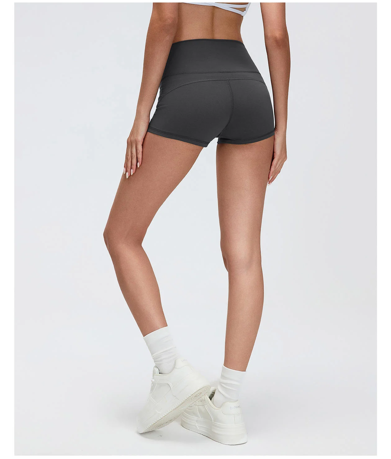 Women's New Three-Quarter Shorts No Embarrass Line Yoga Sports Tight Fitness Pants Active Wear Hip-Lifting Outdoor Cycling Pants