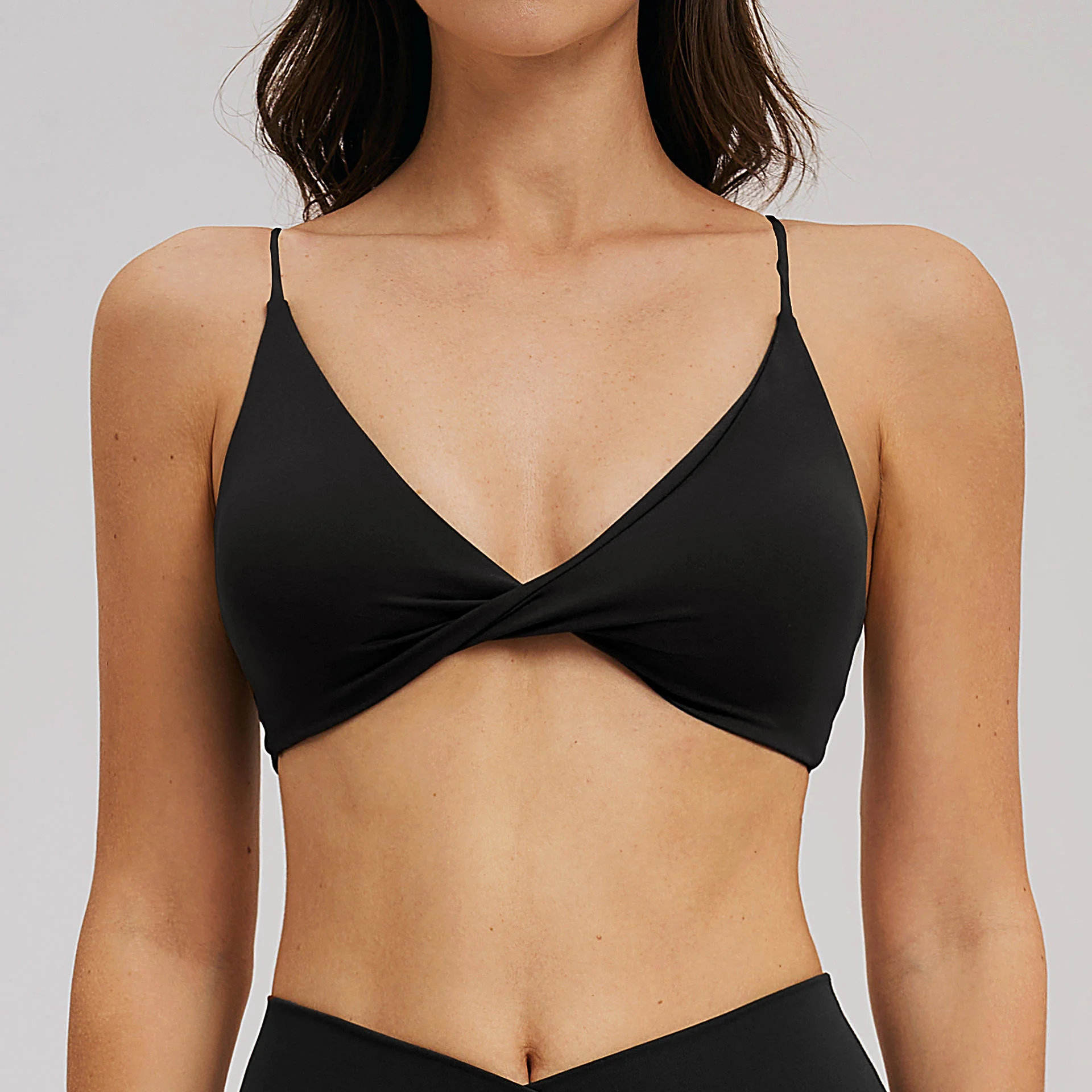 Sports Bra V-Neck Thin Strap Beautiful Back Casual Yoga Bra Sports Workout Fitness Top Bra Breathable Yoga Clothing Women Bra