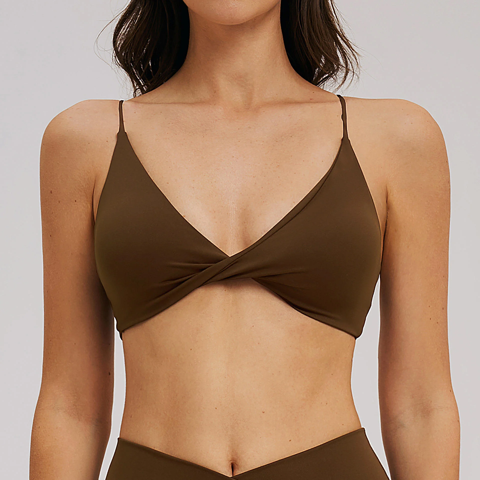 Sports Bra V-Neck Thin Strap Beautiful Back Casual Yoga Bra Sports Workout Fitness Top Bra Breathable Yoga Clothing Women Bra
