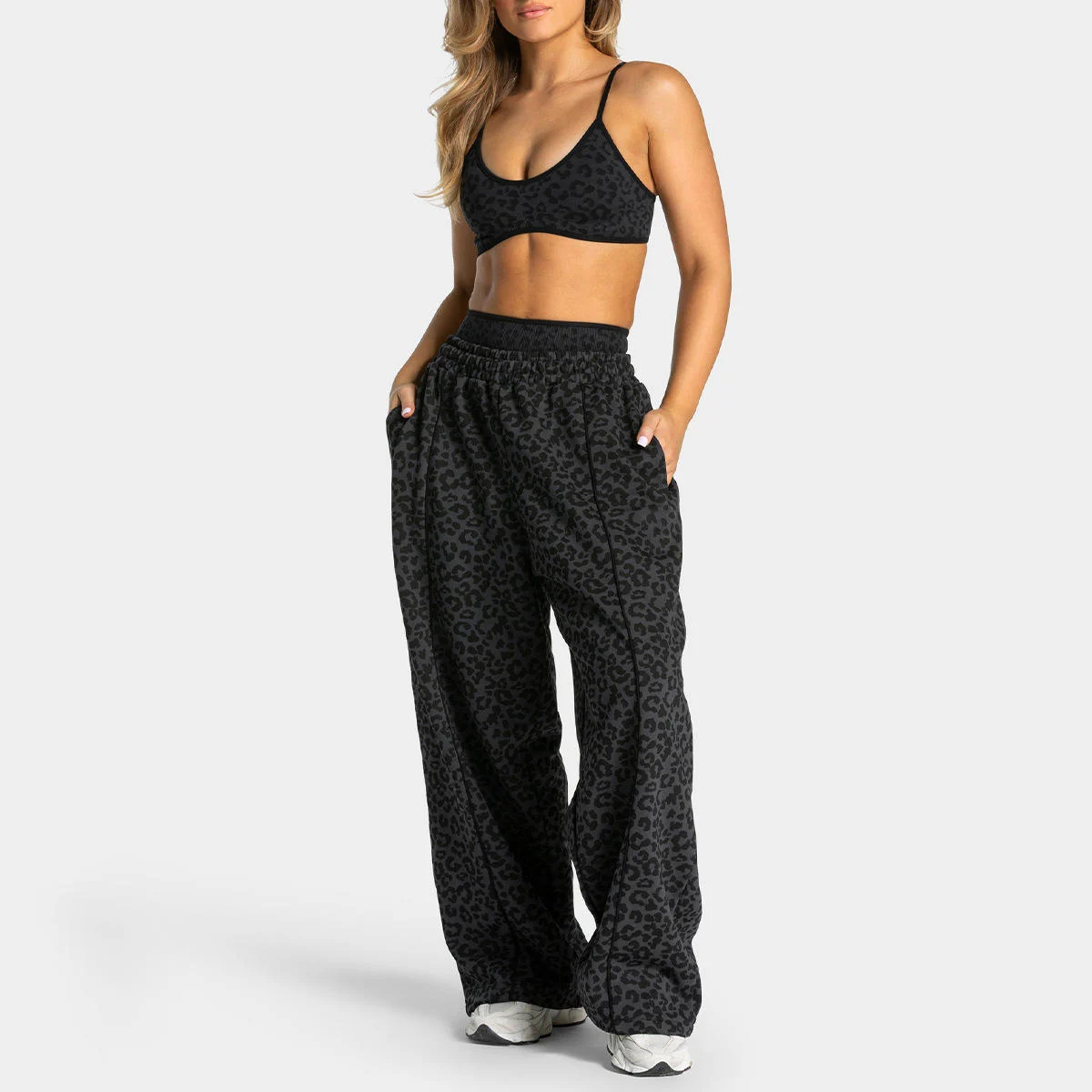 New Women's Leopard Print Activewear Sets Yoga Bra and High Waist Legging Sets Seamless Butt Lifting for Workout Gym Sports Sets