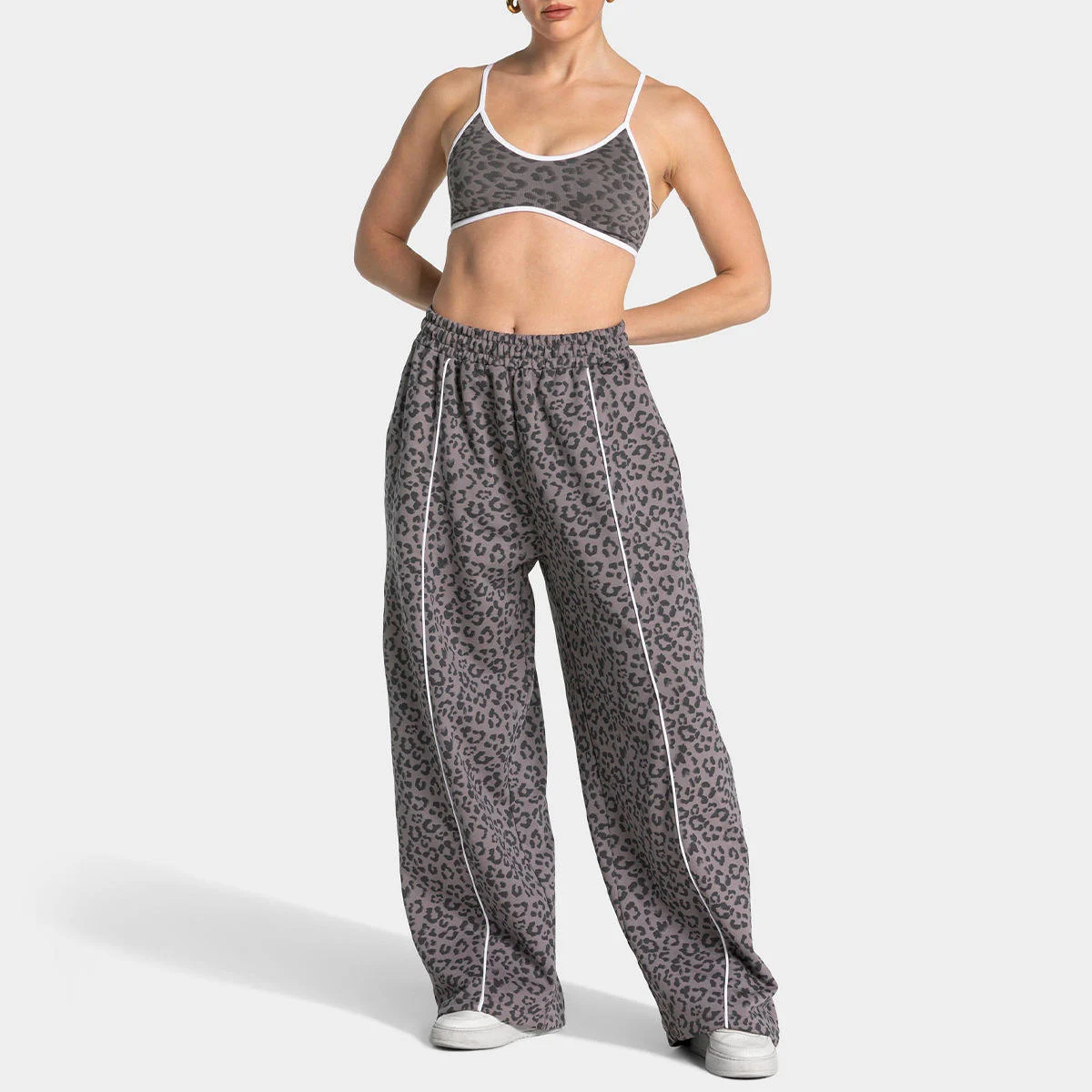 New Women's Leopard Print Activewear Sets Yoga Bra and High Waist Legging Sets Seamless Butt Lifting for Workout Gym Sports Sets