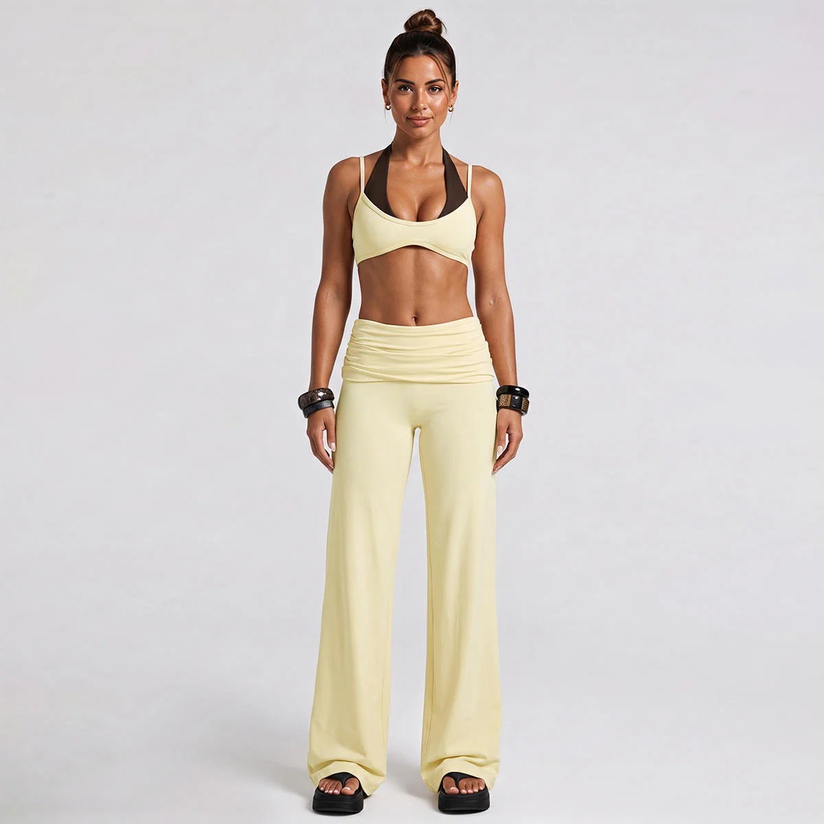 Women Contrasting Color Built-in Halter Yoga Bra Two-piece Design Running Gym Activewear Breathable High Support Beautiful Back
